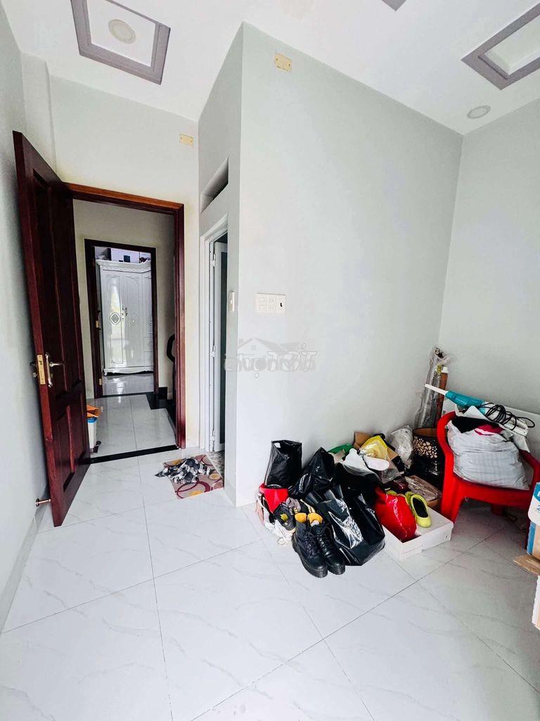 Bán nhà hẻm rộng hồng bàng,p.16,q.11,dt: 3,8 x 12 - 3 lầu 6 tỷ 2.