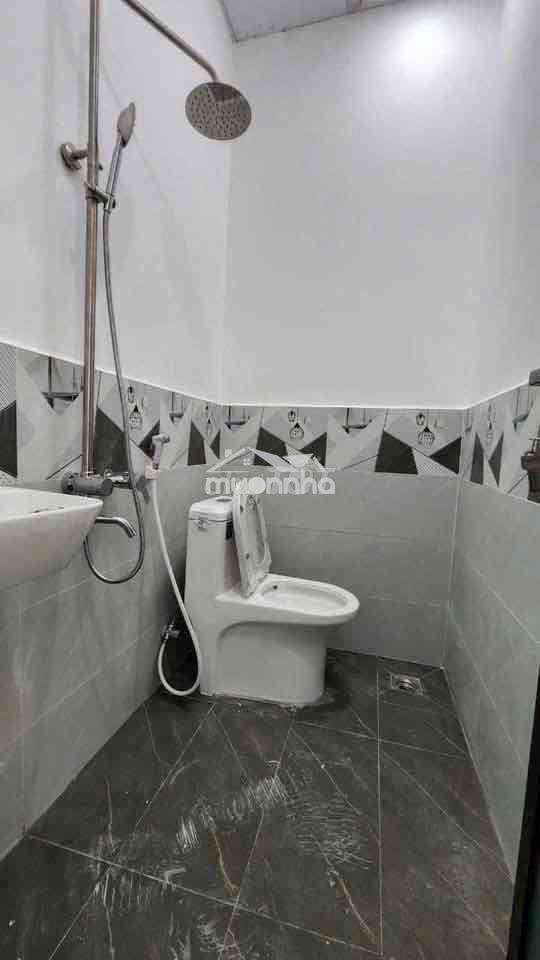 Nhà 2 phòng ngủ 3,5x10 cao đạt. hẻm xe hơi - 4