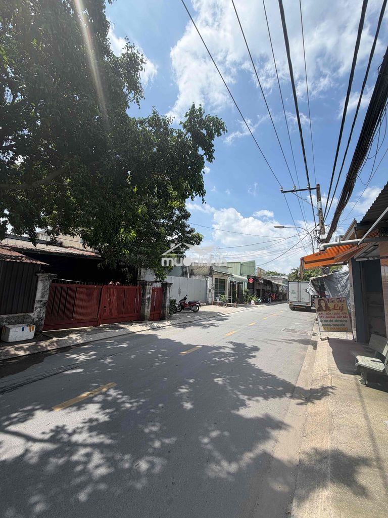 Nhà xưởng mt thạnh xuân 31, dtích: 11.5m x 32m(full tcư), giá 17 tỷ tl