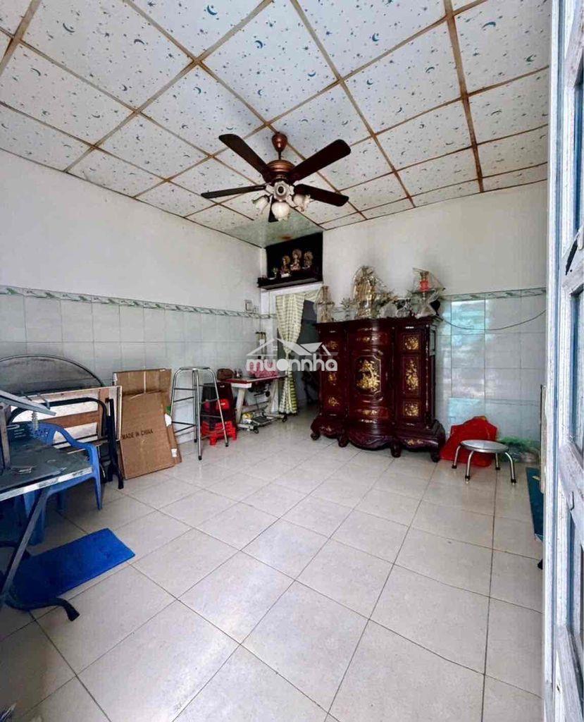 Nhà bán q6 lô góc gần chợ, dt 57m2(4,3x16) - 3