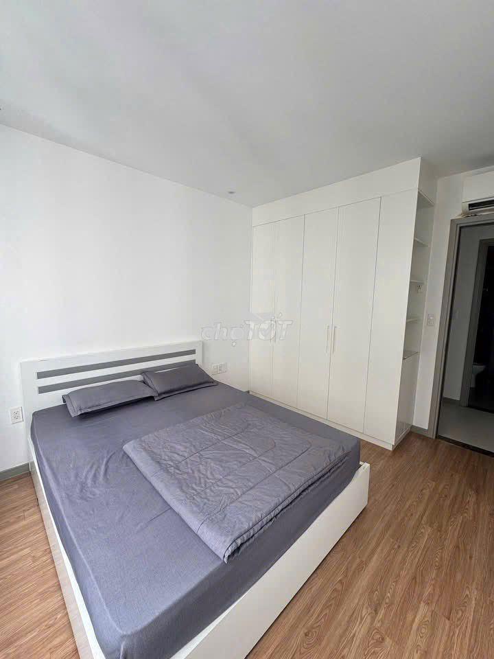 Chuyển nhượng căn hộ 2pn dt 70m2, chung cư the gold view - 4