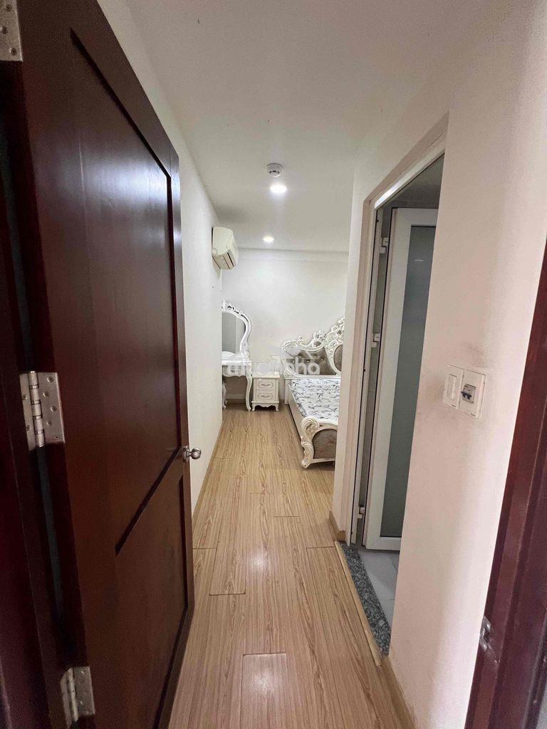Chính chủ cho thuê căn hộ 2 phòng ngủ full nội thất
