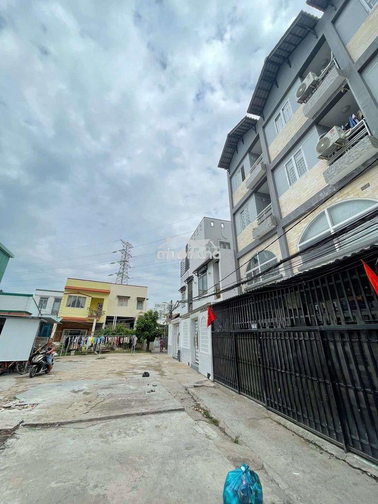 Nhà vừa hoàn thiện tặng full nội thất cao cấp  - 2