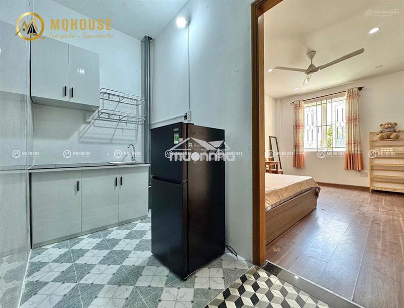 Phòng 45m tách bếp gần sân bay - full nội thất.thang máy.