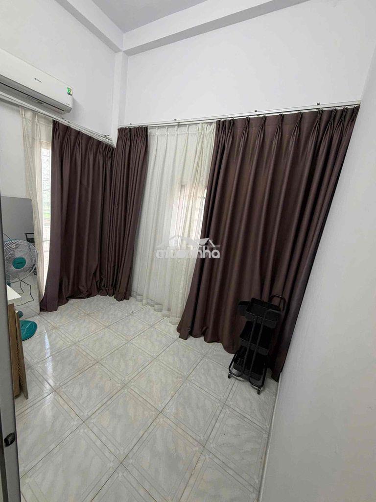 Phòng sv cho nữ •> đường đoàn văn bơ, q4