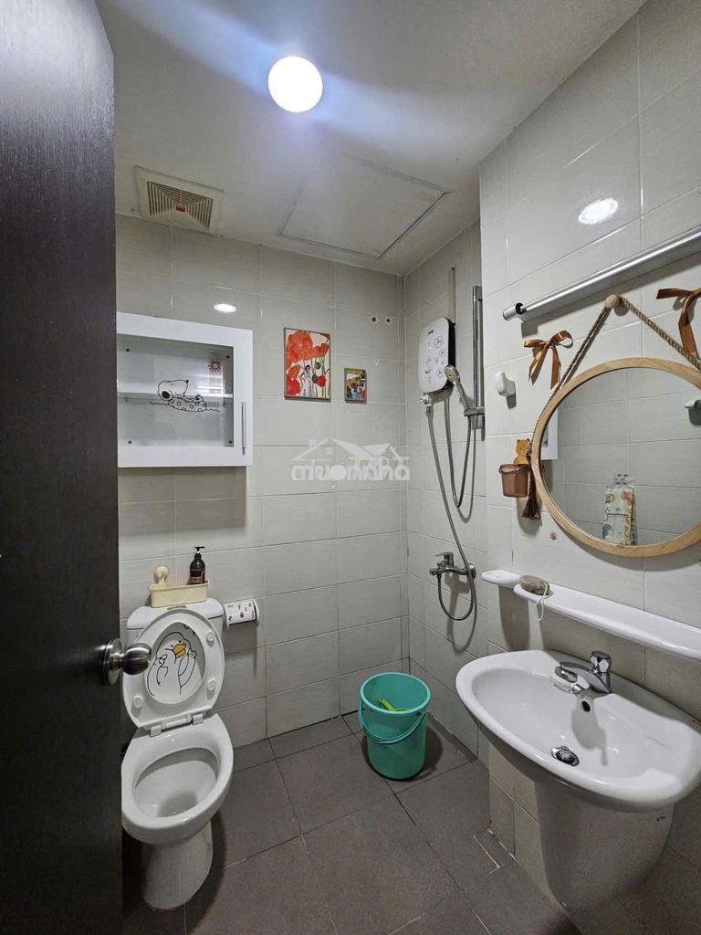 Căn 2p ngủ-77m2,nội thất,giá 11tr/th -c/c hoa sen- lạc long quân - 2