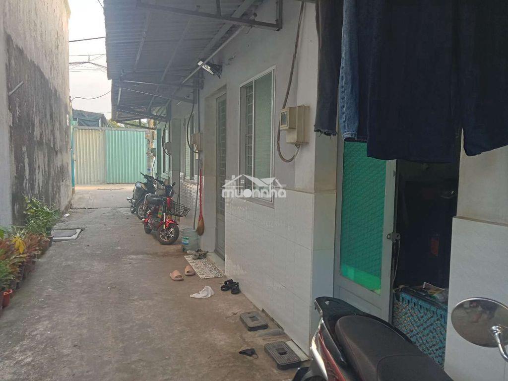 Nhà 3,3x5m hẻm thông trước nhà 2,8 ra 9m là hẻm xe tải - 4
