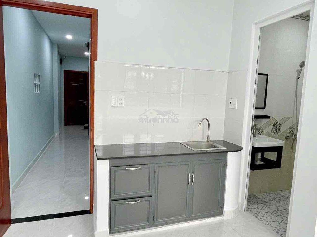 Phòng ban công, kdc 13e intresco, bình chánh, sau đh văn hiến, ueh - 4