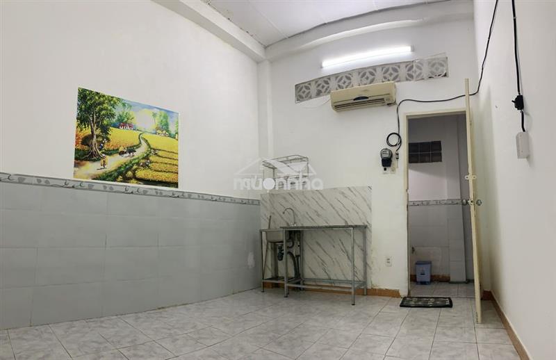 Phòng trọ gần chợ hoàng hoa thám có máy lạnh
