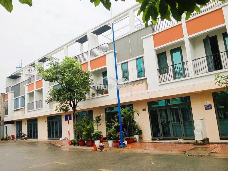 Nhà thật- chỉ 3,0 tỷ căn 3 tầng - khu biệt lập an ninh 24/7- hoàn công - 4