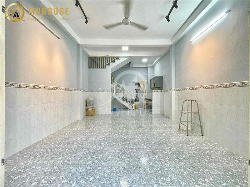 Chính chủ cho thuê nhà nguyên căn 2pn ngay lạc long quân