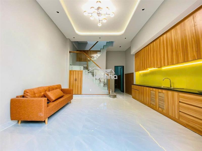 Cho thuê nhà 3 phòng ngủ - có máy lạnh - gần chợ bà chiểu - chỉ 14tr
