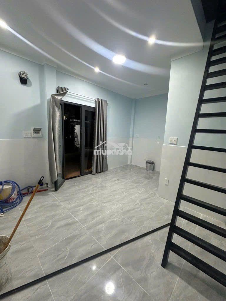 Cho thuê nhà hẻm, mặt tiền rộng, thoáng - 3