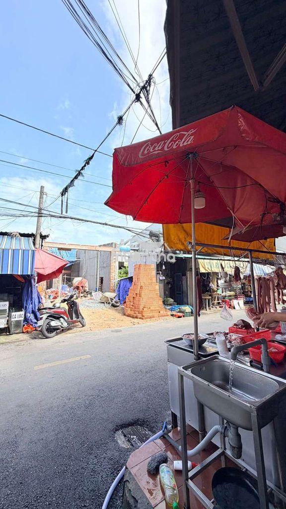 Bán nhà mặt tiền chợ thống nhất dĩ an - 4