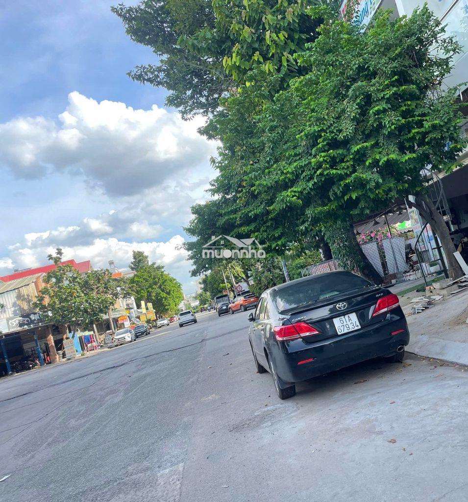 Cho thuê nhà nguyên căn 10 x 20, t+3l, có thang máy - 2