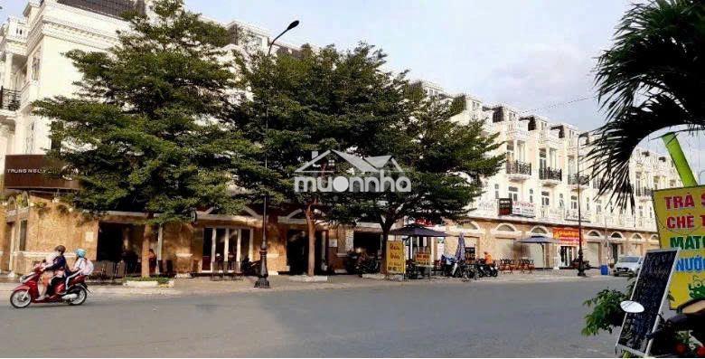 Chính chủ cho thuê mặt bằng dĩ an, mặt tiền đường 25m, 3 tầng 245 m2