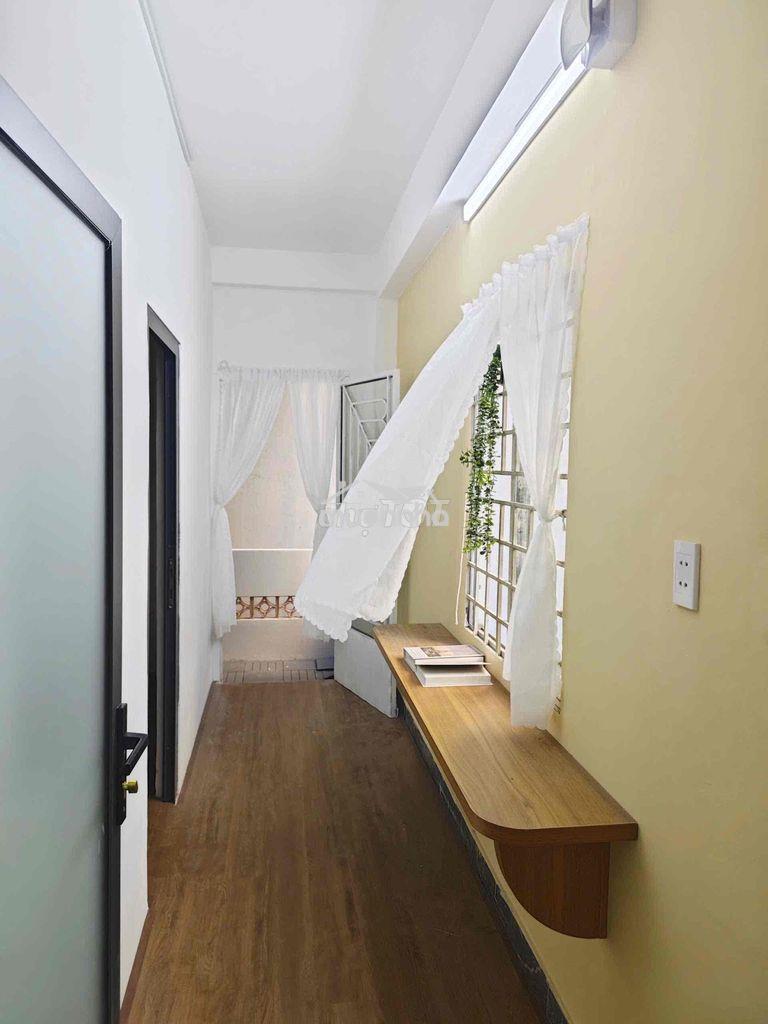 Chính chủ cho thuê 2pn bancol 45m2 mới 100% ngay nguyễn văn đậu
