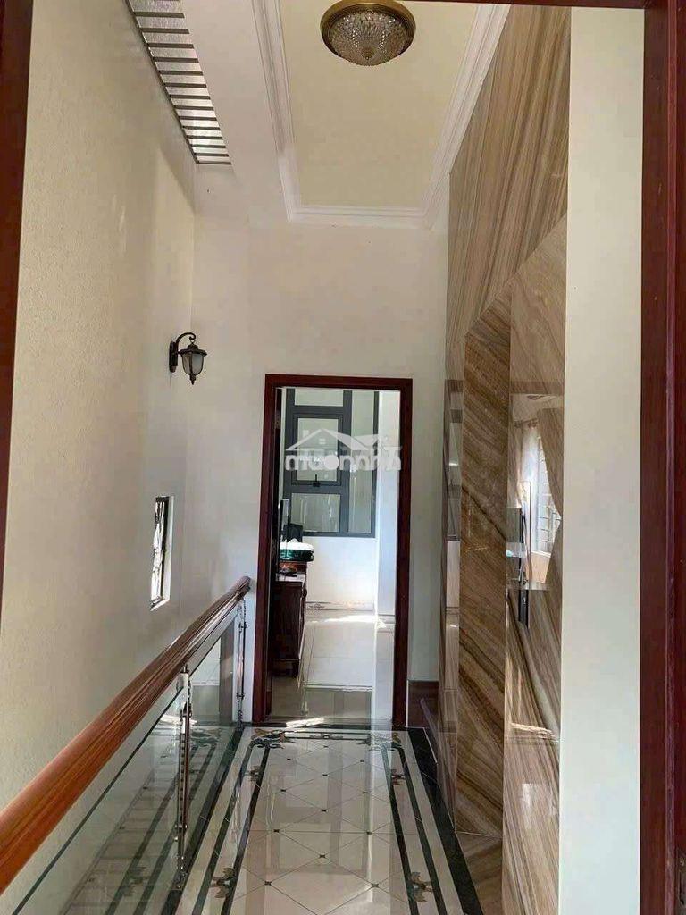 Nhà gần tp mới 5 phòng ngủ full nội thất - 4