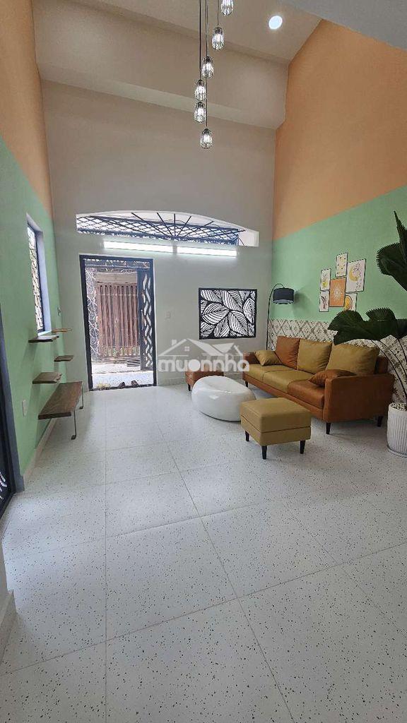 Nhà góc wiu đẹp 2 phòng ngủ 60m2  phú thuận q7. 