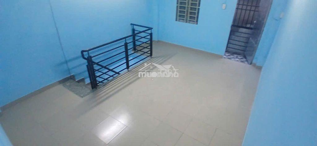 Bán gấp chỉ 1 tỷ 650tr shr, cách 1 căn ra đường lớn, ngay chợ cho thuê - 2