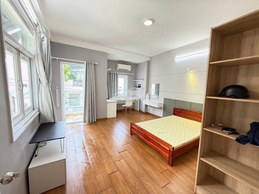 Phòng quận 7 , full nt , ban công , cửa sổ trời , nhà xe rộng ,...vv - 2