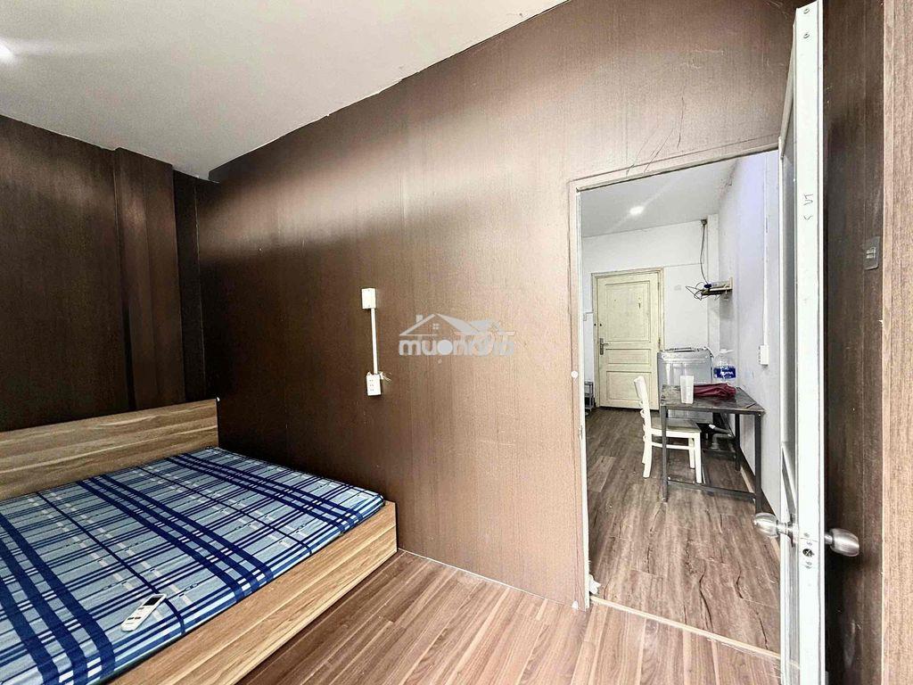Cho thuê căn hộ 2pn bancol máy giặt riêng 4ng4xe rộng 50m2 ngay bờ kè - 4