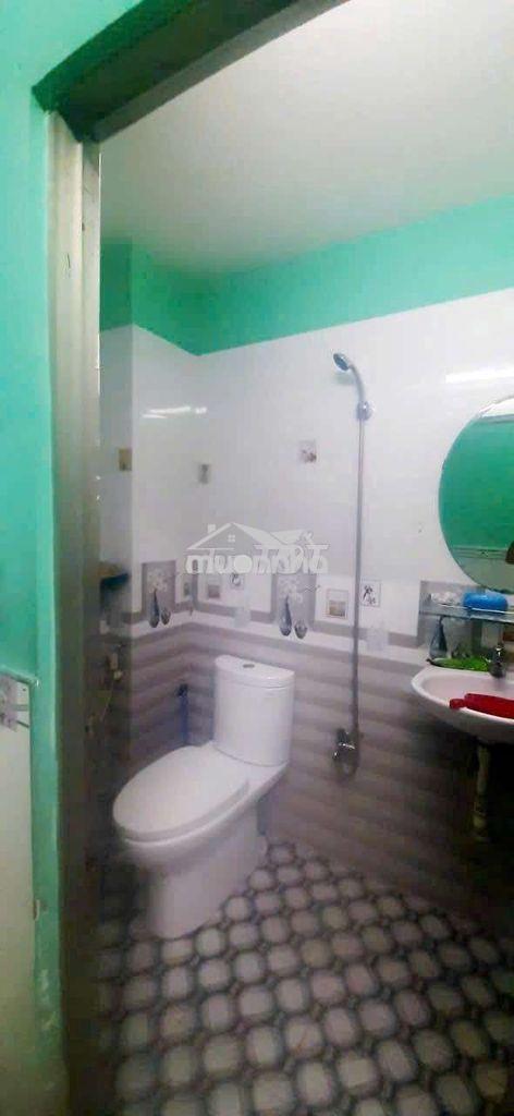 Nhà cho thuê hẻm xe hơi gần trường học - 4