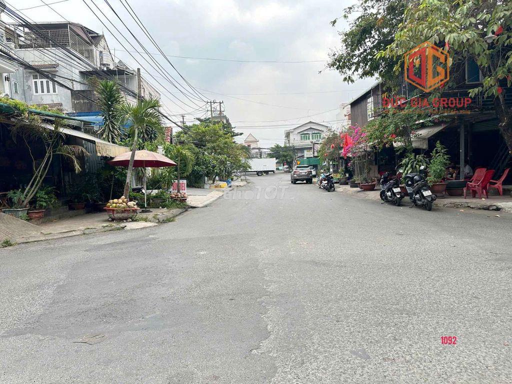 Bán đất góc 2 mặt tiền ngang 7m dài 30m ngay khu công nghiệp - 2