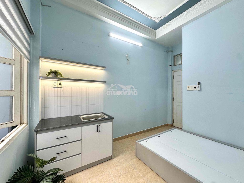 Cho thuê studio full nội thất vừa mới hoàn thành ở trung tâm - 4