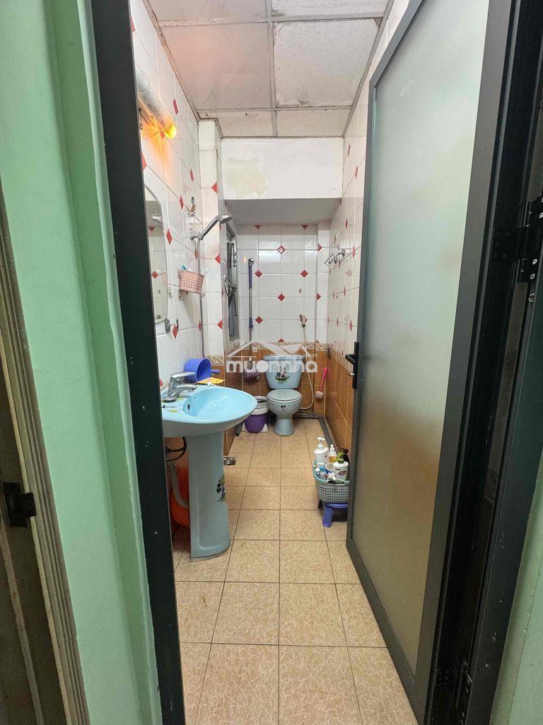 Phòng trọ 30m2 đường nguyễn tất thành q4 - 3