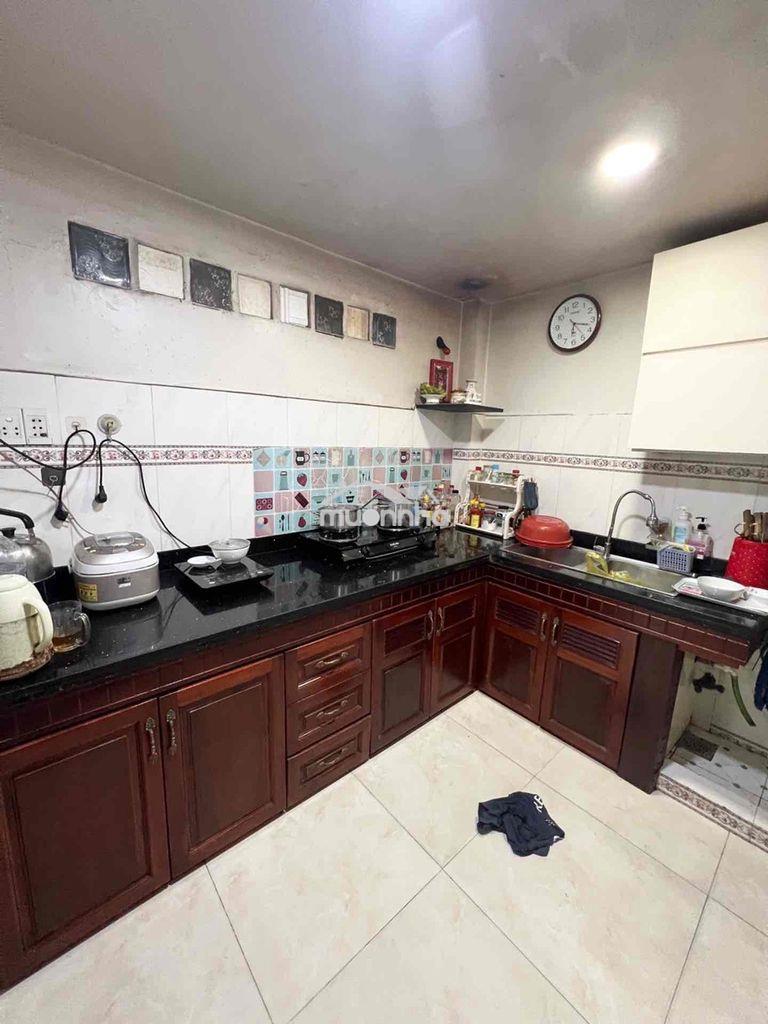 Bán gấp nhà hxh chiến lược 55m2 4x14, 3 tầng, 3pn giá 3ty9 - 3