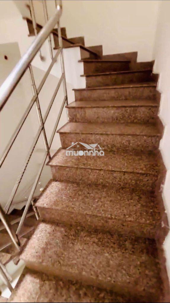 Nhà đúc 3 tấm 3 phòng ngủ đang làm mới đẹp hơn - 3