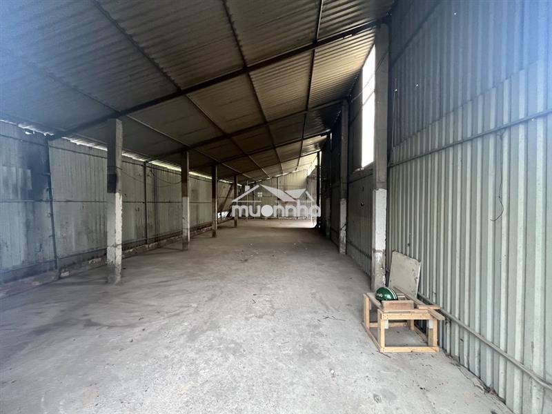 Cho thuê xưởng 400m cả sân phường bình thắng gần làng đại học