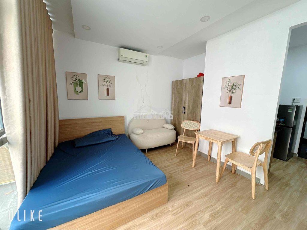 Chỉ 6tr có ngay 1pn ban công cực thoáng ngay trung tâm quận 1 - 2