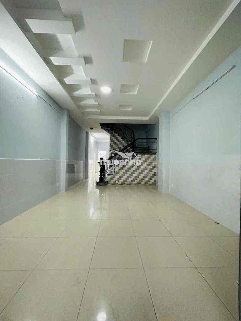 Nhà rộng 5*18m 2lầu st 4pn 3wc hxh cống lỡ - 2