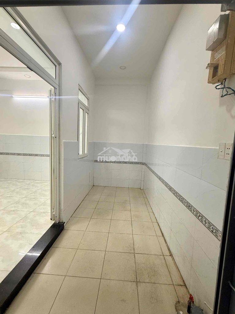 Nhà cho thuê khu vực tân bình gần sân bay và trường học - 2