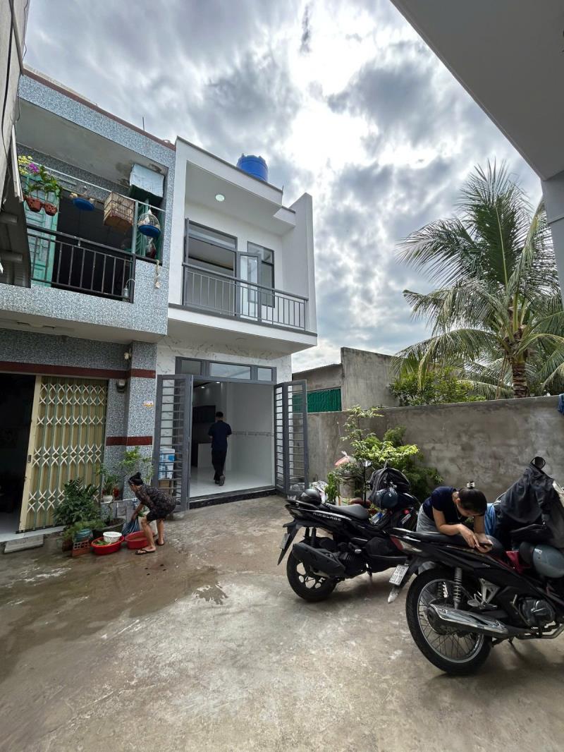 Nhà gần hóc môn gần chợ - giá 600 triệu - 2