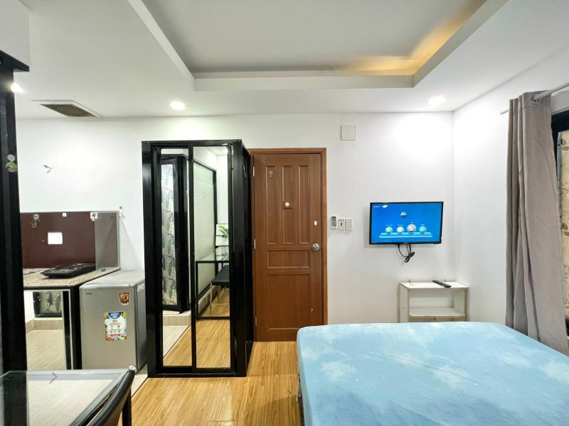 Phòng thoáng mát máy giặt riêng ngay trần phú quận 5 - 2