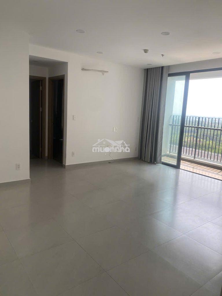 Cho thuê căn hộ 95m2(3pn + 3wc) long trường thủ đức . vào ở liền được.