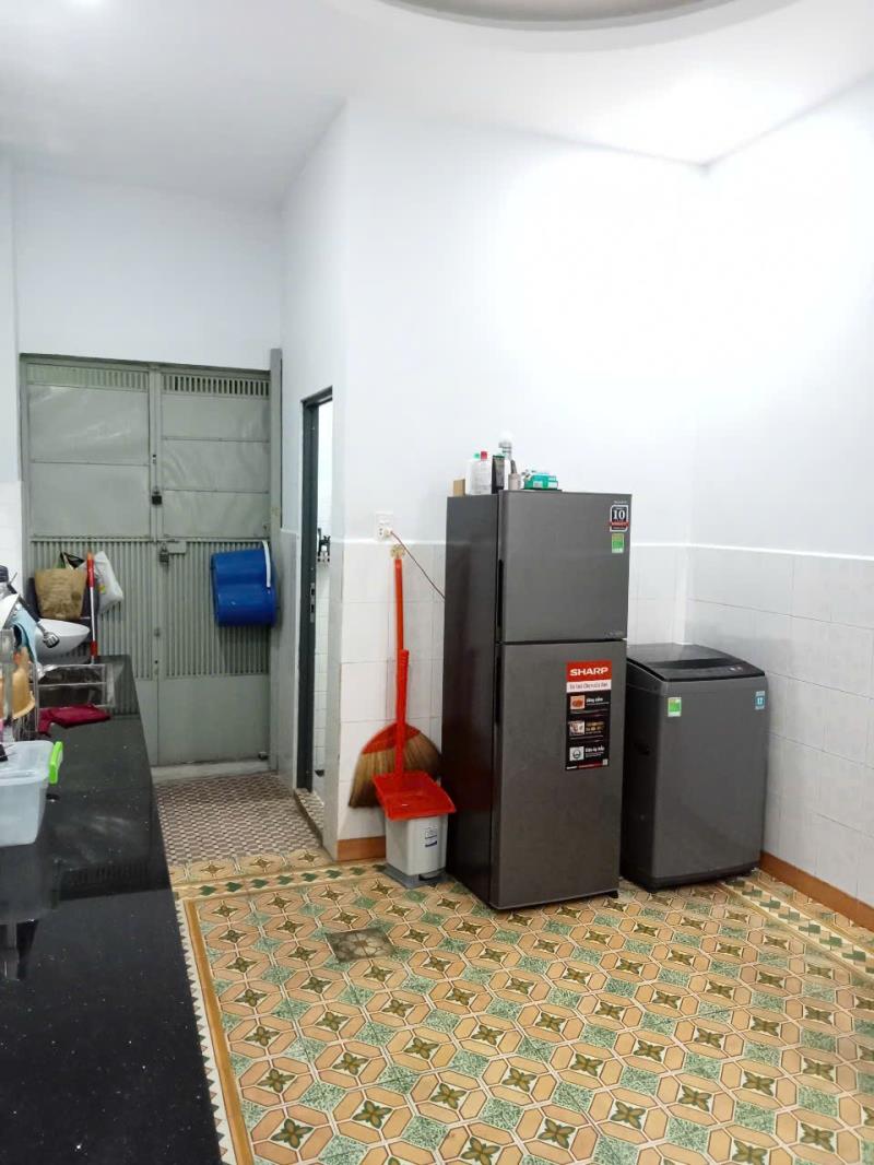 Chính chủ cho thuê nhà nguyên căn 256/31 nguyễn tiểu la, giá 15tr - 2