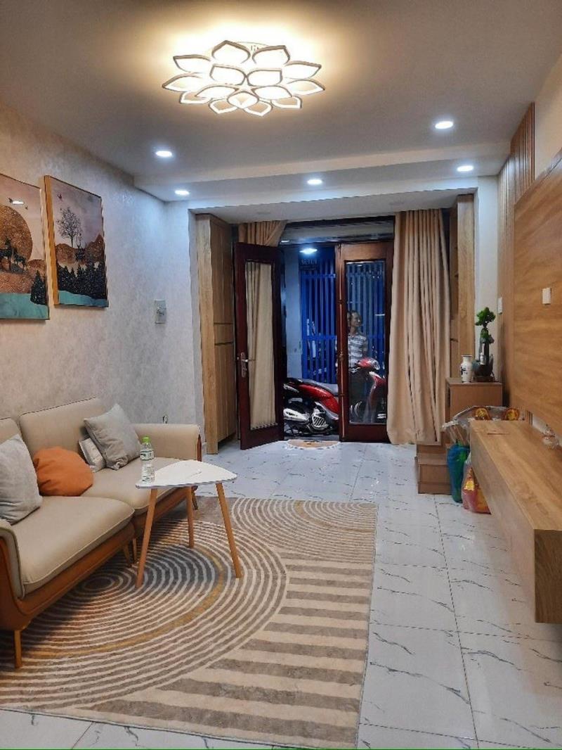 Gấp bán! chủ bao phí sang tên: nhà 4pn đẹp, vị trí tăng giá, ở + kết hợp cho thuê thu nhập 11tr/tháng.