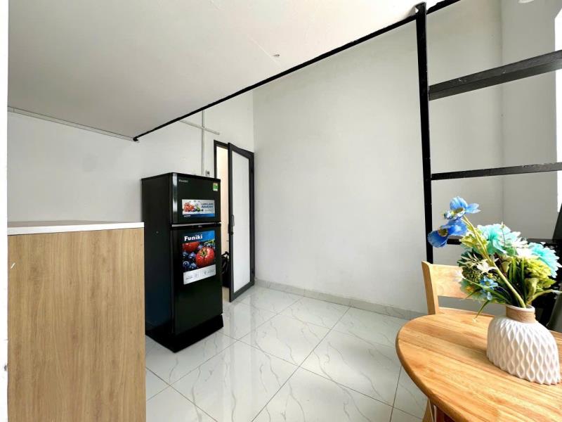 Cho thuê phòng có gác ngay cổng dh văn lang - full nội thất - cửa sổ lớn - 4