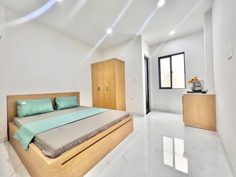 Ngay kcx tân thuận, ufm - studio thoáng sáng, full tiện nghi