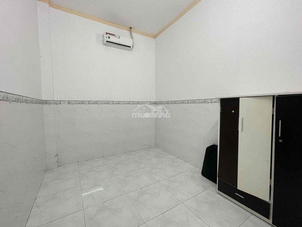 Cho thuê nhà phường phú lợi gần vòng xoay hiệp thành 3 sân xe hơi - 3