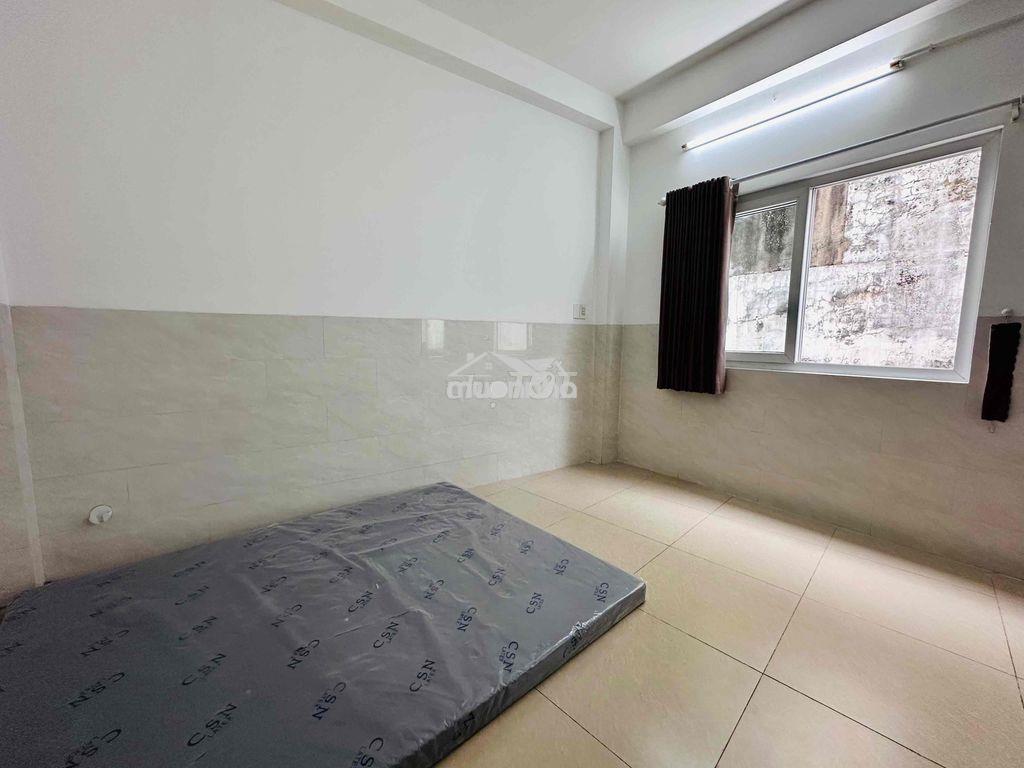 Cho thuê phòng lớn - cửa sổ thoáng mát - giờ tự do - cửa vân tay - 2
