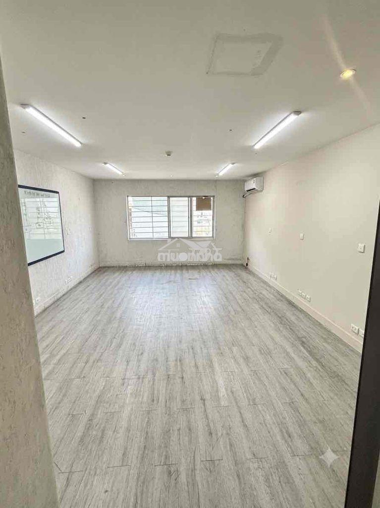 Phòng trọ lớn mặt tiền quận 5 giá rẻ - Ảnh 2