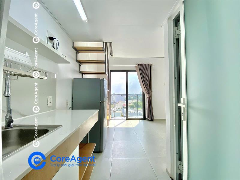 Duplex ban công full nội thất có thang máy ngay lê văn việt - ngã tư thủ đức - ute - ở được 3 - 4 người 