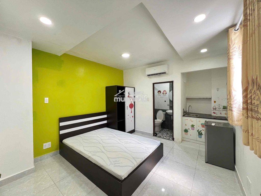 Siêu rẻ!! studio cửa sổ 20m2 ngay chợ tân định cầu kiệu quận 1 - 4