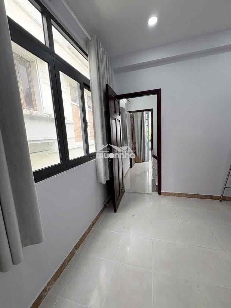 Cho thuê nhà khu hồ biểu chánh - 3 tầng - 3 x 10m - 3 phòng ngủ - 4