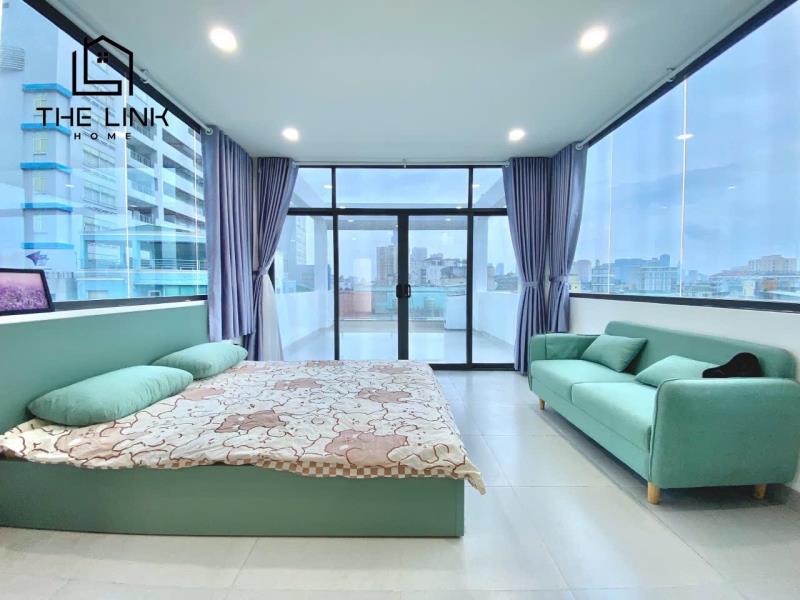 Căn hộ ban công rộng 50m2, ung văn khiêm, bình thạnh gần metro, gtvt, ftu2, full nội thất